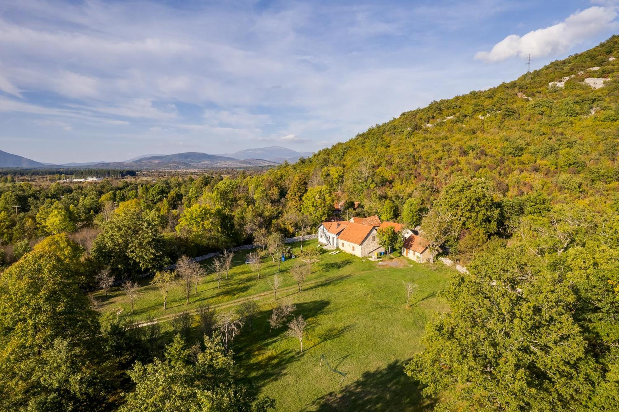 Gračac Sokol - Secret Forest House מראה חיצוני תמונה