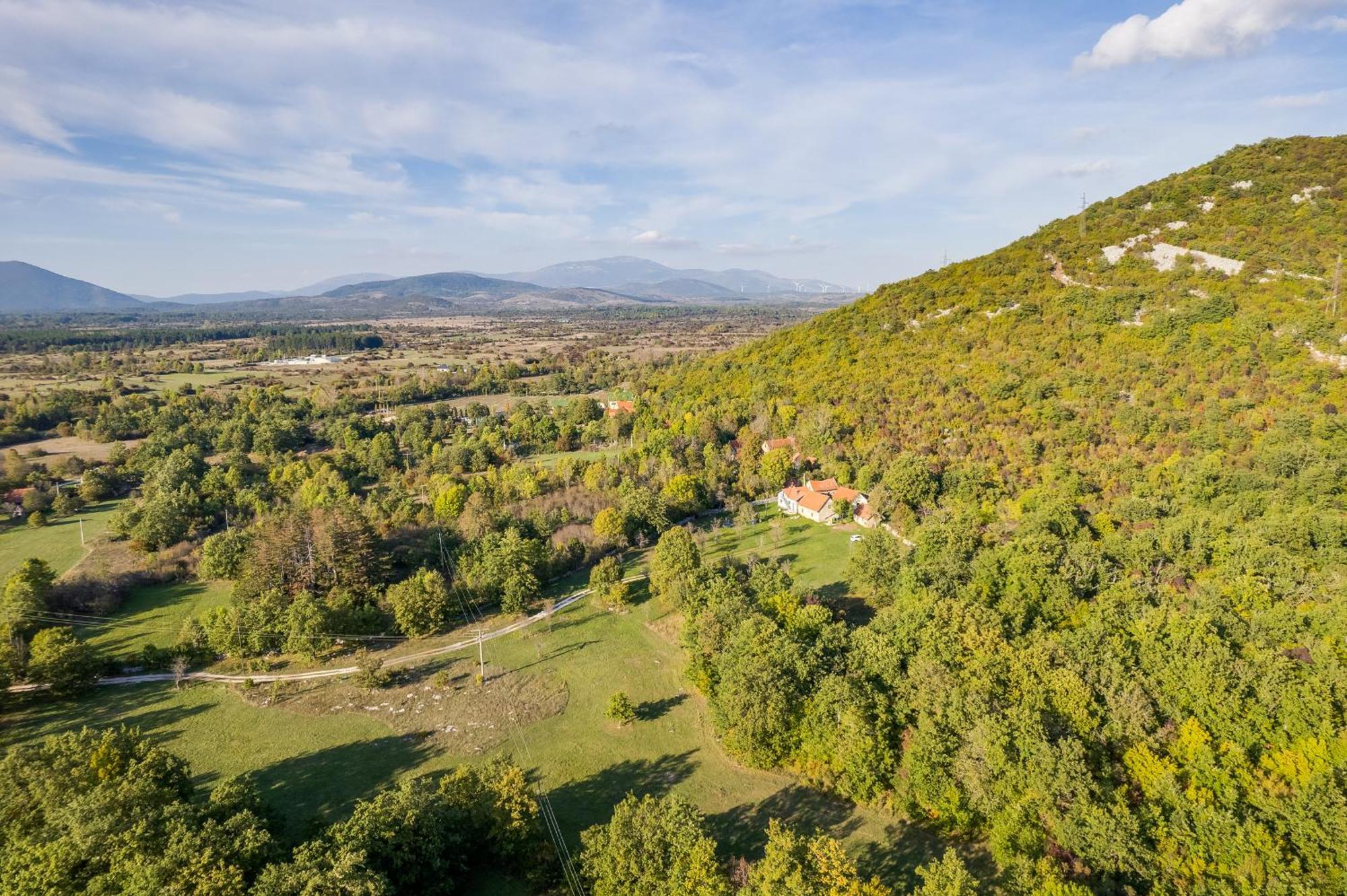 Gračac Sokol - Secret Forest House מראה חיצוני תמונה